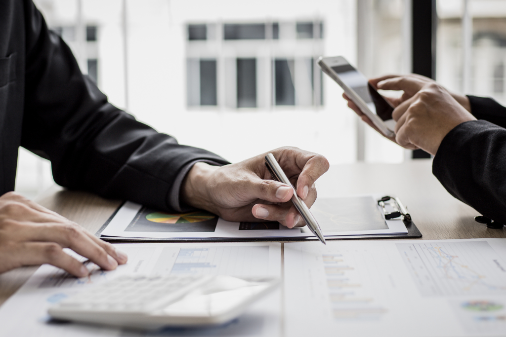 Viral Marketing Key Elements: How to Achieve Viral Growth