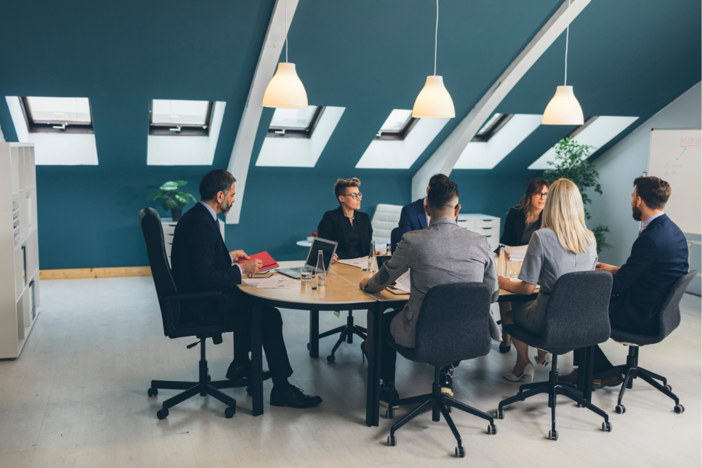 Main Principles of Work with Virtual Client. Business Etiquette and Difference between Eye To Eye and Virtual Communication. Part Two