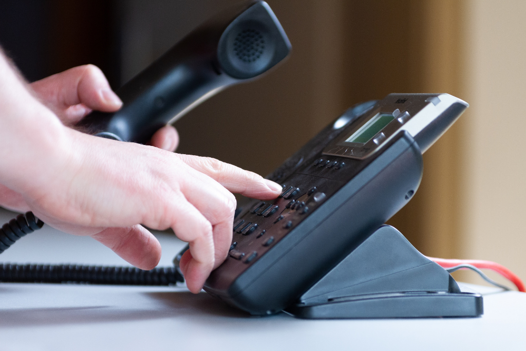 Choosing an Office Phone System for your Business