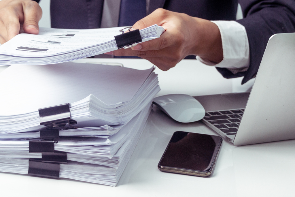 Writing An Annual Business Report: Try Not To Get Lost